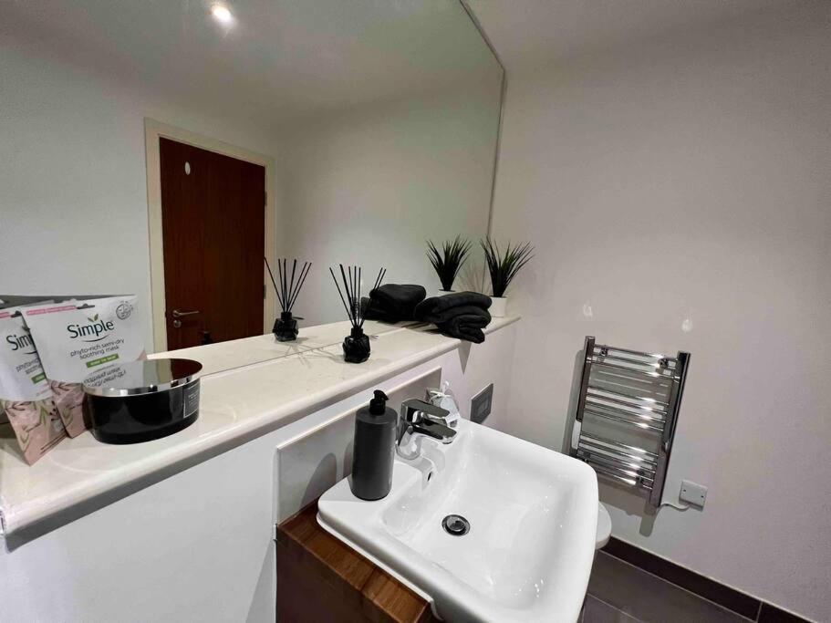 Liverpool Waterfront Apartment المظهر الخارجي الصورة