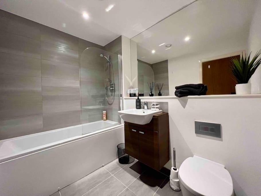 Liverpool Waterfront Apartment المظهر الخارجي الصورة